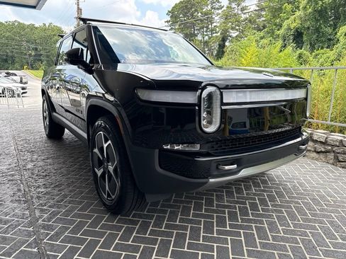 Used 2023 Rivian R1S Adventure AWD/4WD image 2