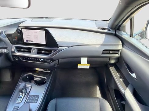 New 2026 Lexus UX 300h FWD image 18