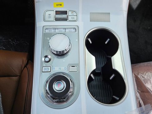 New 2026 Genesis GV70 2.5T Advanced AWD/4WD image 18