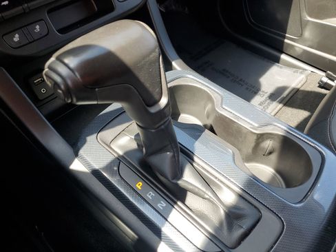 Used 2018 Chevrolet Colorado Z71 AWD/4WD image 24