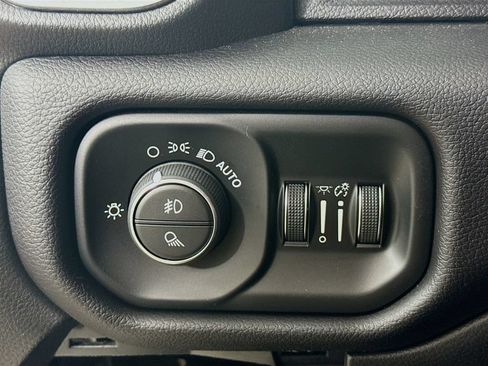 Used 2021 RAM 3500 Laramie AWD/4WD image 10