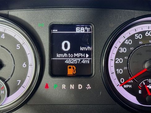 Used 2022 RAM 1500 Classic SLT AWD/4WD image 16