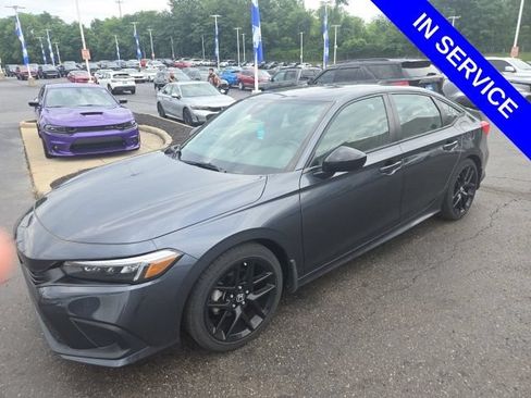 Used 2023 Honda Civic Sport image 3