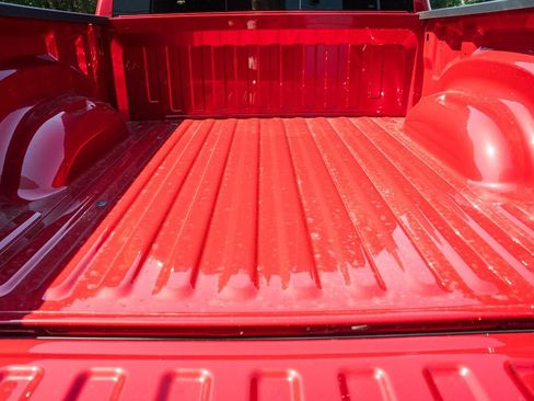 New 2026 RAM 1500 Laramie AWD/4WD image 11