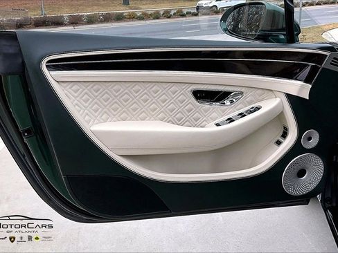 Used 2023 Bentley Continental GT Azure image 21