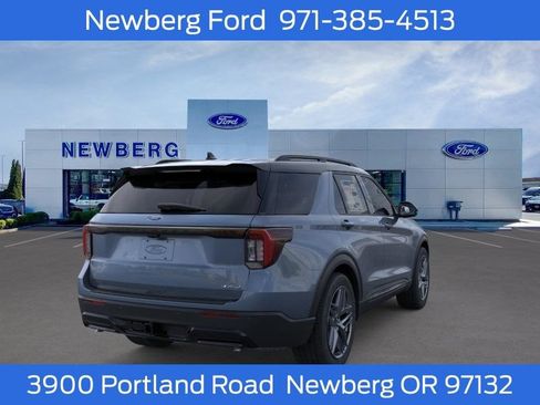 New 2025 Ford Explorer ST-Line w/ Premium Package AWD/4WD image 8