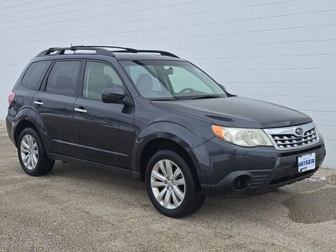Used 2012 Subaru Forester 2.5X Premium w/ All-Weather Pkg image 14