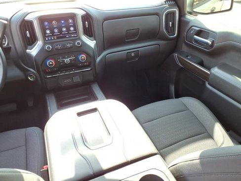 Used 2022 Chevrolet Silverado 1500 LT Trail Boss w/ Bed Protection Package image 14