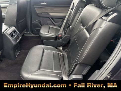 Used 2021 Volkswagen Atlas SEL R-Line image 17