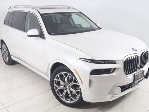 Used 2023 BMW X7 xDrive40i w/ Premium Package image 21