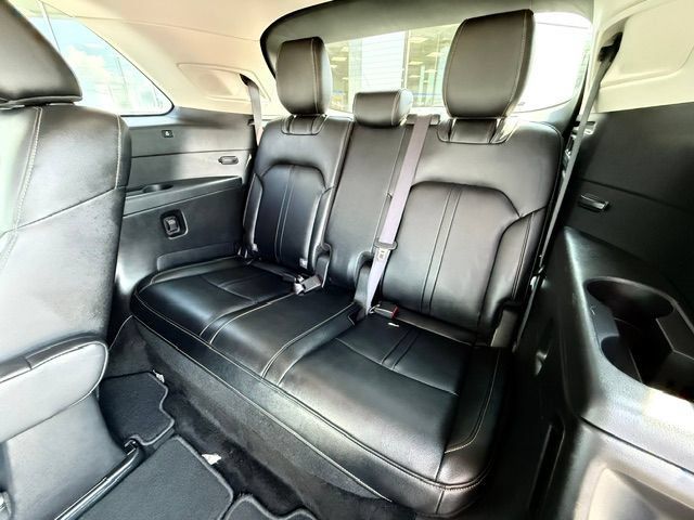 Used 2024 MAZDA CX-90 3.3 Turbo w/ Premium Package AWD/4WD image 6