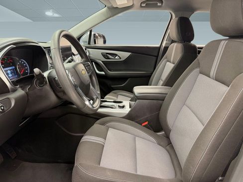 Used 2025 Chevrolet Blazer LT AWD/4WD image 4