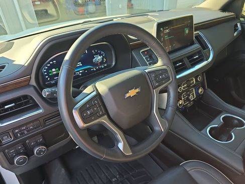 Used 2023 Chevrolet Tahoe Premier image 19