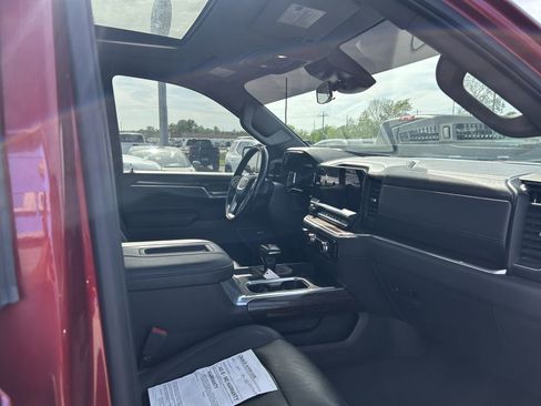 Used 2022 GMC Sierra 1500 Elevation w/ Elevation Premium Package image 10