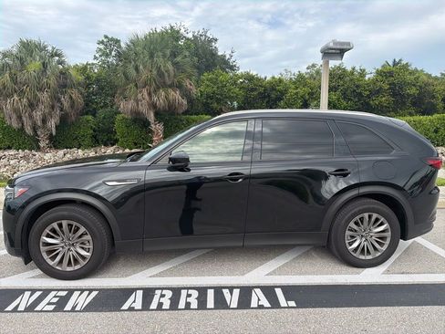 Used 2025 MAZDA CX-90 3.3 Turbo w/ Preferred Package AWD/4WD image 2
