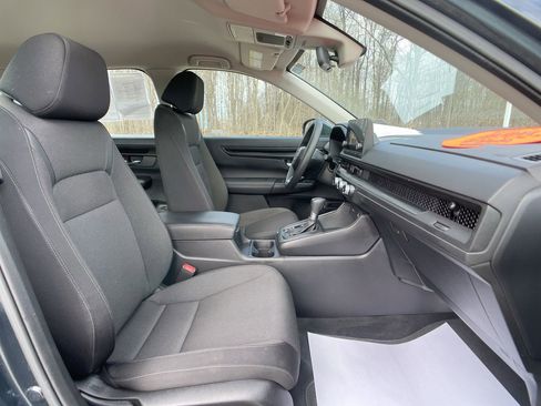 Used 2023 Honda CR-V LX image 24