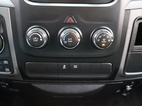 Used 2017 RAM 1500 Express image 10
