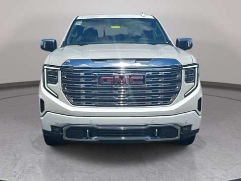 Used 2023 GMC Sierra 1500 Denali AWD/4WD image 2