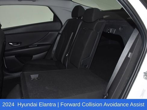 Used 2024 Hyundai Elantra SEL w/ Convenience Package FWD image 31