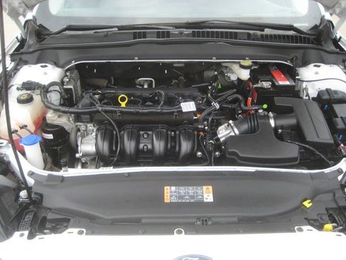 Used 2019 Ford Fusion S FWD image 12