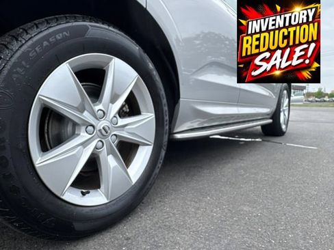 Used 2022 Volvo XC60 B5 Momentum AWD/4WD image 25