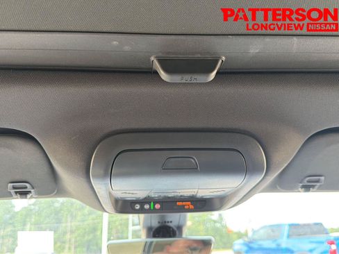 Used 2022 Buick Enclave Premium w/ Experience Buick Package FWD image 6