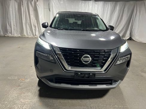 Used 2021 Nissan Rogue SV FWD image 2