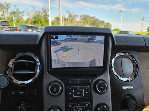 Used 2013 Ford F250 Lariat w/ Lariat Interior Pkg AWD/4WD image 15