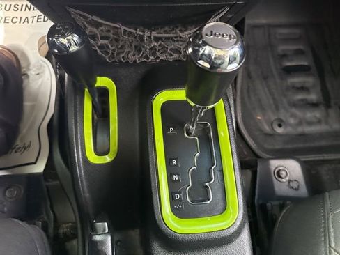 Used 2017 Jeep Wrangler Unlimited Sport w/ Connectivity Group AWD/4WD image 21