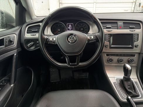Used 2015 Volkswagen Golf TDI S FWD image 21