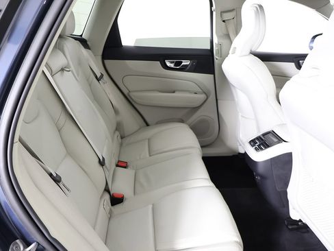 Used 2023 Volvo XC60 B6 Ultimate AWD/4WD image 41