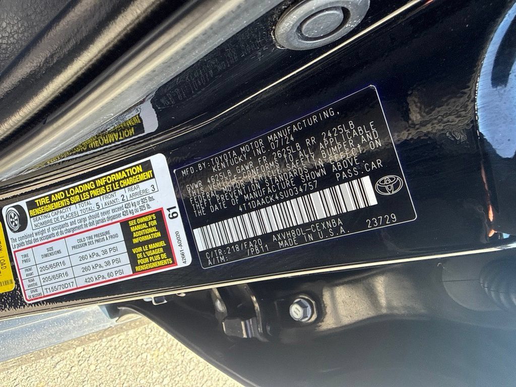 Used 2025 Toyota Camry LE FWD image 29