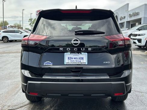 New 2026 Nissan Rogue SV AWD/4WD image 4