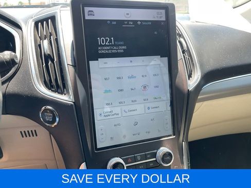 Used 2021 Ford Edge Titanium FWD image 9