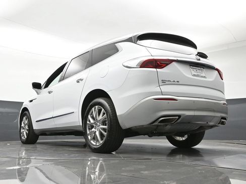 Used 2023 Buick Enclave Essence w/ Experience Buick Package AWD/4WD image 28