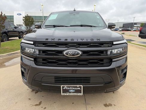 Used 2024 Ford Expedition Max Limited RWD image 8