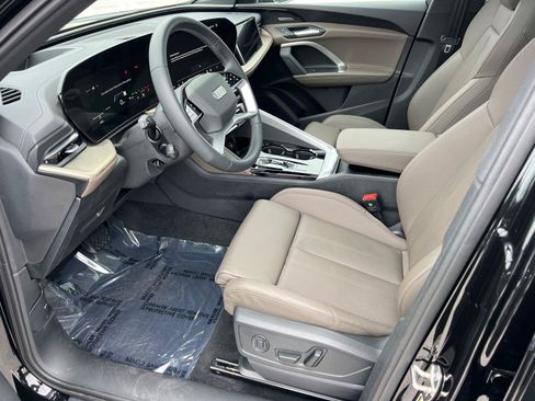 Certified 2025 Audi Q5 Prestige AWD/4WD image 9