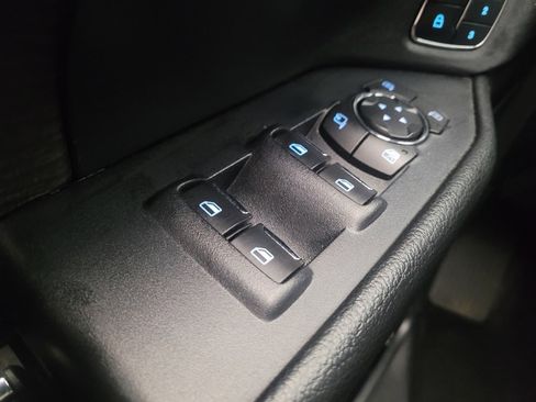 Used 2018 Ford Expedition Limited RWD image 27