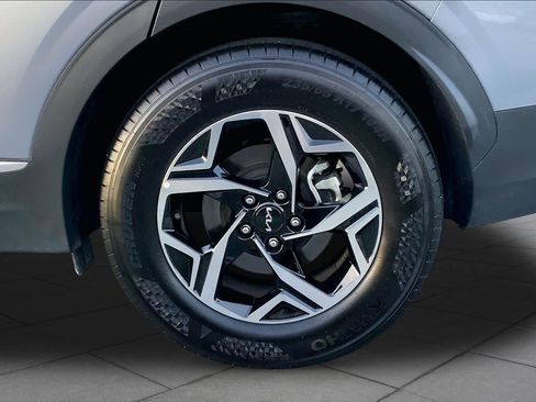 Used 2025 Kia Sportage LX FWD image 10