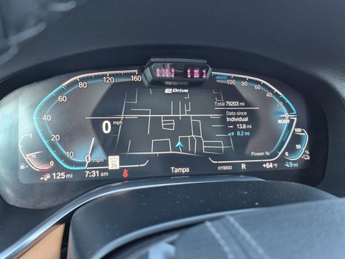 Used 2020 BMW 745e xDrive AWD/4WD image 29