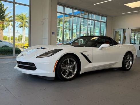 Used 2014 Chevrolet Corvette Stingray Convertible w/ 2LT Preferred Equipment Group RWD image 3