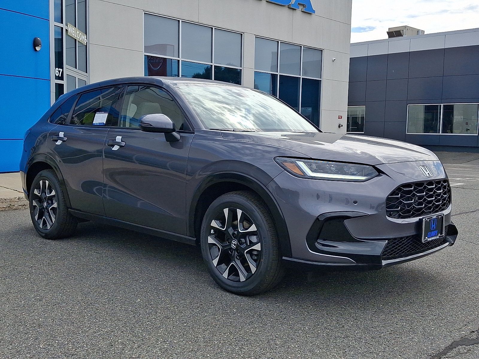 New 2027 Honda HR-V EX-L image 2