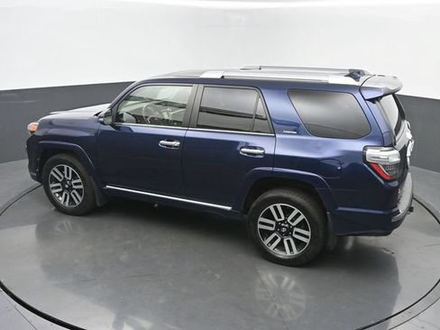 Used 2018 Toyota 4Runner Limited AWD/4WD image 34