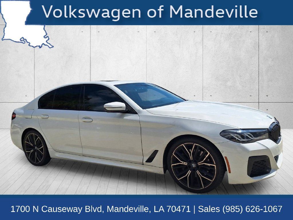 Used 2021 BMW 530i w/ M Sport Package RWD image 3