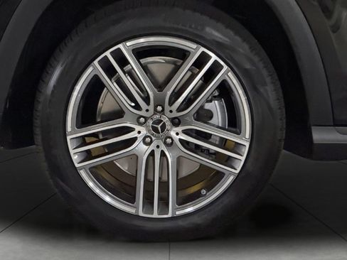 New 2026 Mercedes-Benz GLS 450 4MATIC image 26