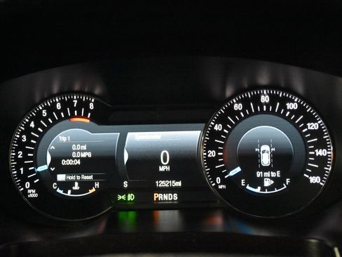 Used 2017 Ford Explorer Platinum image 13