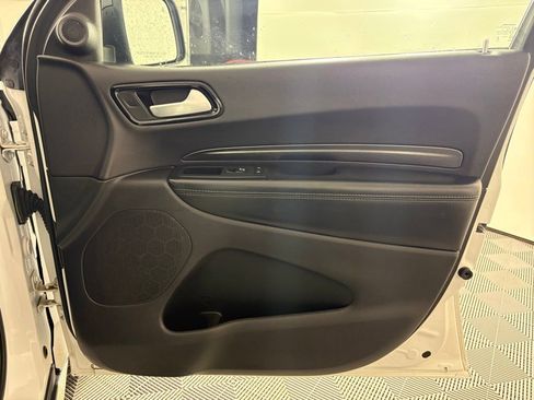 Used 2023 Dodge Durango SXT RWD image 35