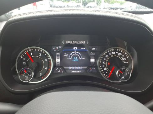 Certified 2022 RAM 3500 Laramie AWD/4WD image 25