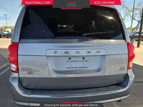 Used 2015 Dodge Grand Caravan SXT w/ UConnect Hands-Free Group FWD image 4