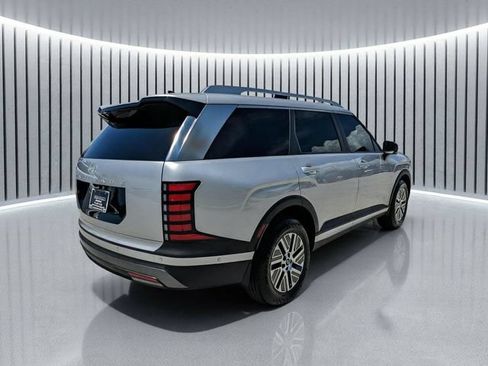 Used 2026 Hyundai Palisade SEL Premium FWD image 4
